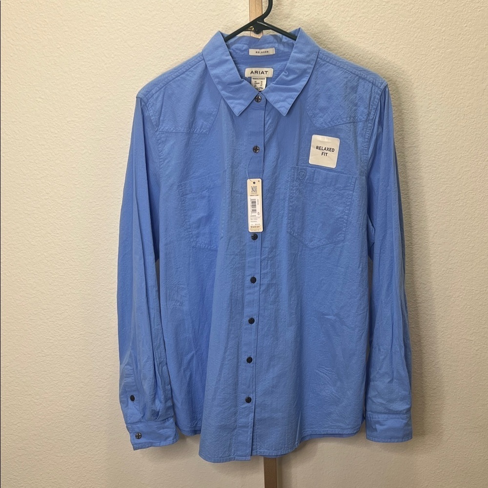 Ariat women’s button down shirt relaxed fit Blue XL